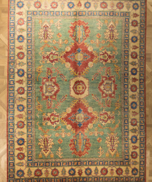 Kazak 275x190